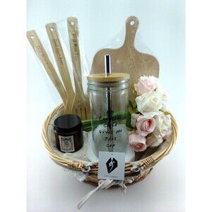 Honey Dalc Gift Basket To Celebrate Mom Filled with Mom's Favorite Gift  Items
